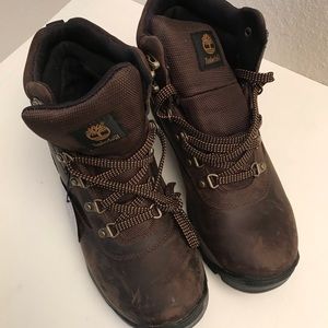 New women’s Timberland waterproof Mid boots Sz 10